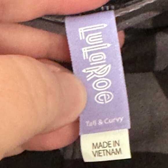 Lularoe Black Geometric Print Leggings TC Tall and Curvy New in Package - Picture 9 of 10